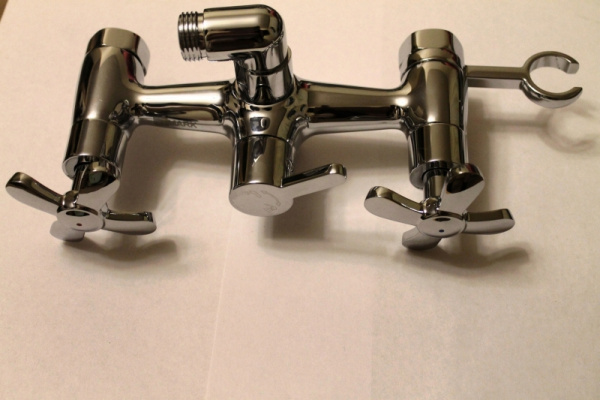 Смеситель для ванны Lemark Partner (LM6541C)