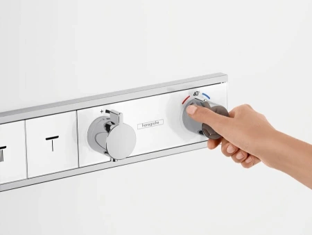 Термостат для душа на 5 потребителей Hansgrohe RainSelect 15358400 белый/хром