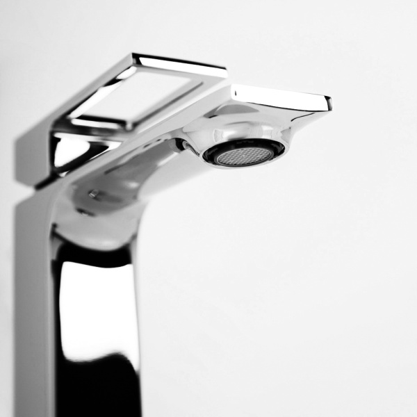 Смеситель для раковины BelBagno LUCE LUC-LVM-CRM Смеситель для раковины BelBagno LUCE LUC-LVM-CRM