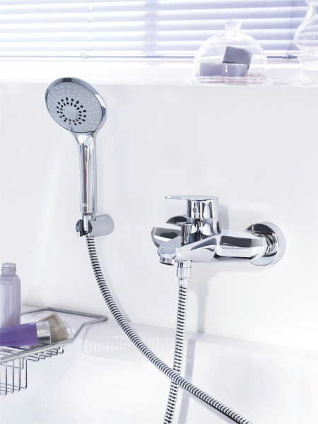 Смеситель для ванны с душевым набором Grohe Eurodisc Cosmopolitan 33395 002 (33395002) хром
