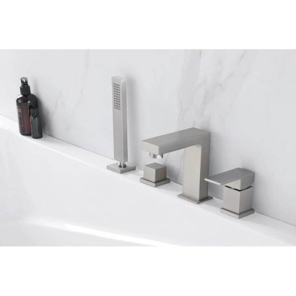 Смеситель ABBER Daheim AF8213SP на борт ванны, сатин