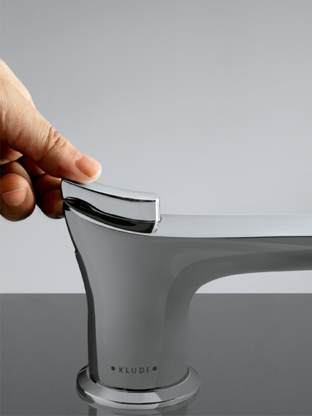 Смеситель на борт ванны Kludi Ambienta 534470575