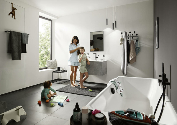 Двойной держатель полотенец Hansgrohe AddStoris 41743670, матовый черный Двойной держатель полотенец Hansgrohe AddStoris 41743670, матовый черный