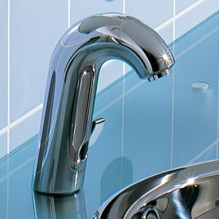 Смеситель бесконтактный Geberit HyTronic60 115.724.21.1