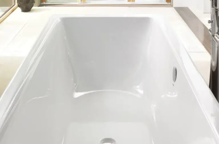 Стальная ванна (200х100) Bette Free 6832-000 AS с шумоизоляцией и антискользящим покрытием