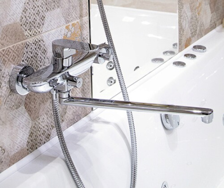 Смеситель для ванны с длинным изливом WasserKRAFT Dinkel 5802L