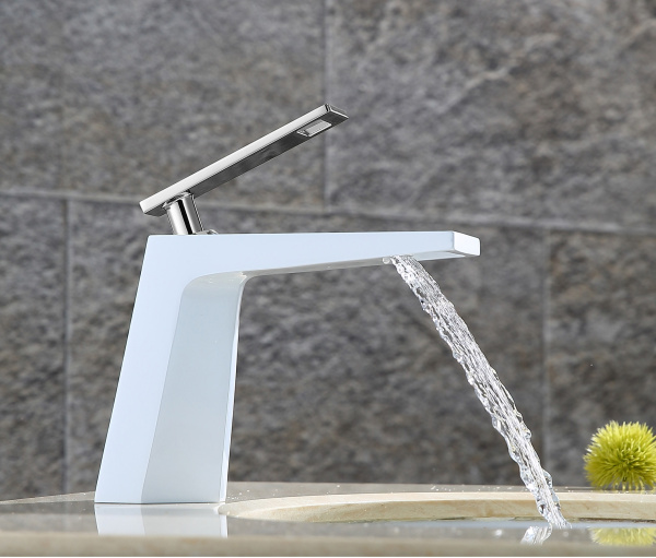 Смеситель для раковины белый/хром Bronze de Luxe Quadro A919WC