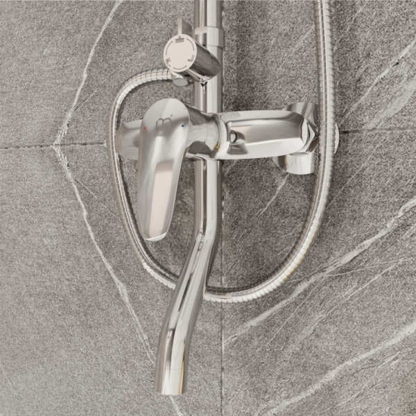 Смеситель с верхним душем Milardo Simp (SIMSB1FM06)