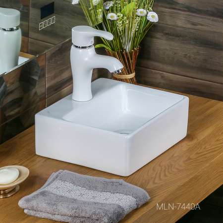 Раковина накладная (33х29) Melana 7440A-805