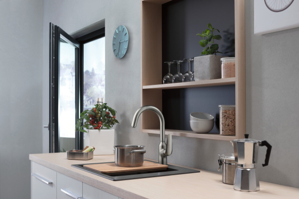 Смеситель для кухни однорычажный Hansgrohe Focus M42 71802800 нержавеющая сталь