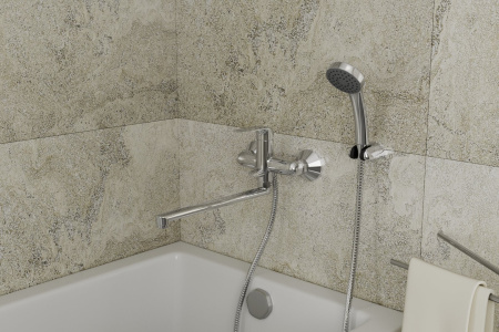 Смеситель для ванны с длинным поворотным изливом RUSH Fiji FI1835-51