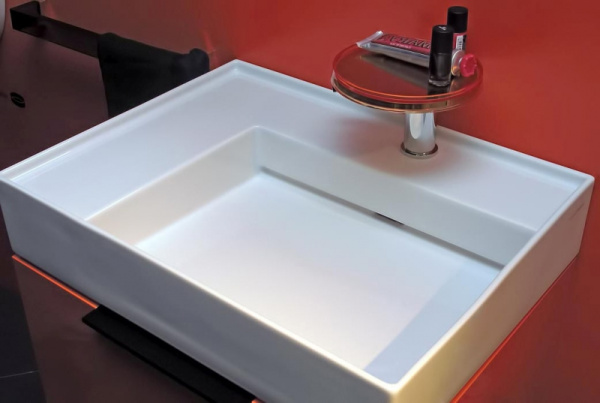 Раковина Laufen Kartell 8.1033.5.759.158.1