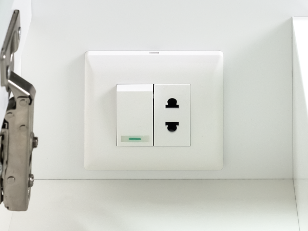 Зеркало-шкаф (50х72) Misty Урал 50 левый Э-Ура-04050-021Л