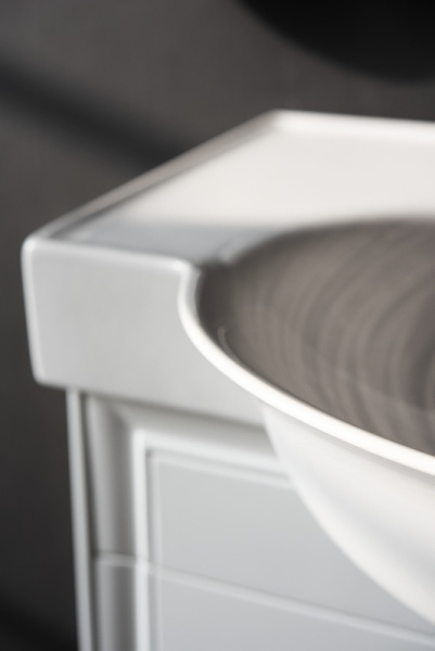 Раковина подвесная Laufen The New Classic 8.1385.5.000.104.1