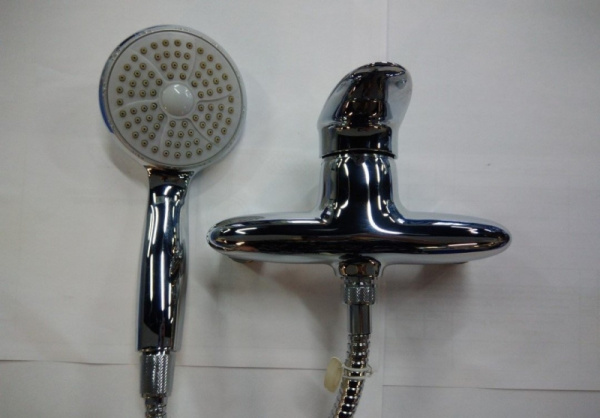 Смеситель для душа Lemark Status (LM4403C)