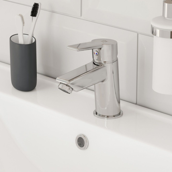 Смеситель для умывальника Milardo Stripe (STRSB00M01)