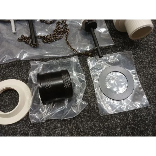 Механизм слива для высокого бачка Kerasan The New Yorker 759231 с цепочкой, ручка черная матовая