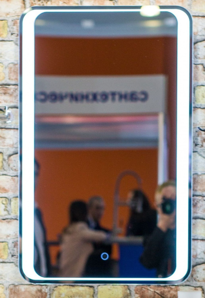 Зеркало с подсветкой Art&Max ELEGANT AM-Ele-600-800-DS-F