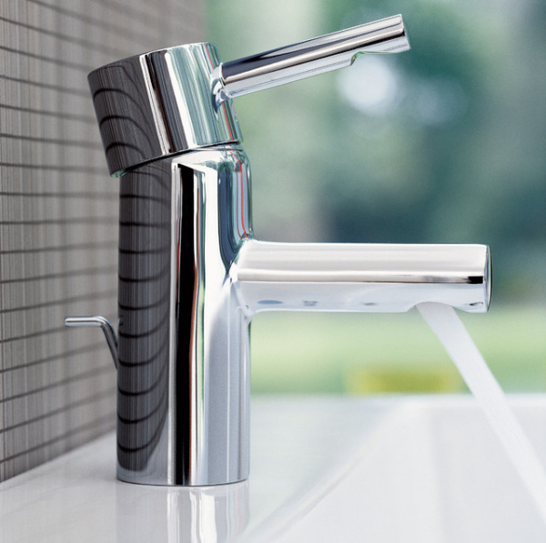 Смеситель однорычажный для раковины Grohe Essence 34294000 хром