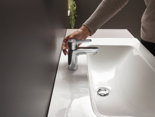 Смеситель для раковины с донным клапаном Hansgrohe Talis E 71700000 хром