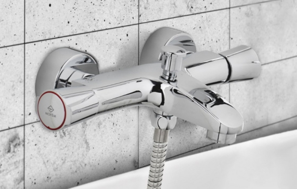 Смеситель для ванны с душевым набором  Mofem Golf 141-1301-00